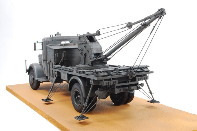 AFV Club 35279 1/35 Kfz.100 L4500A W/ BILSTEIN 3T CRANE